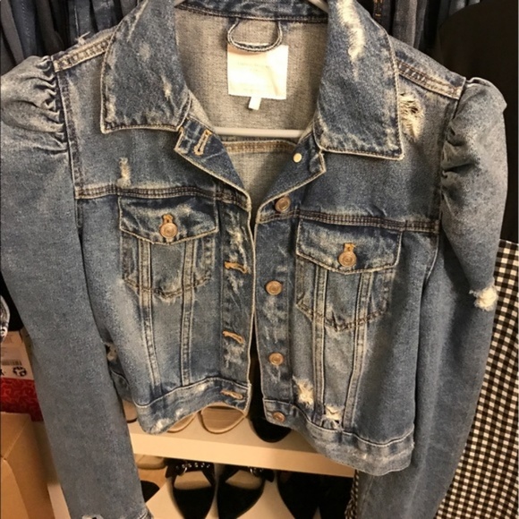 PLEASE sell me a  ZARA puffy shoulder denim jacket - Picture 5 of 11